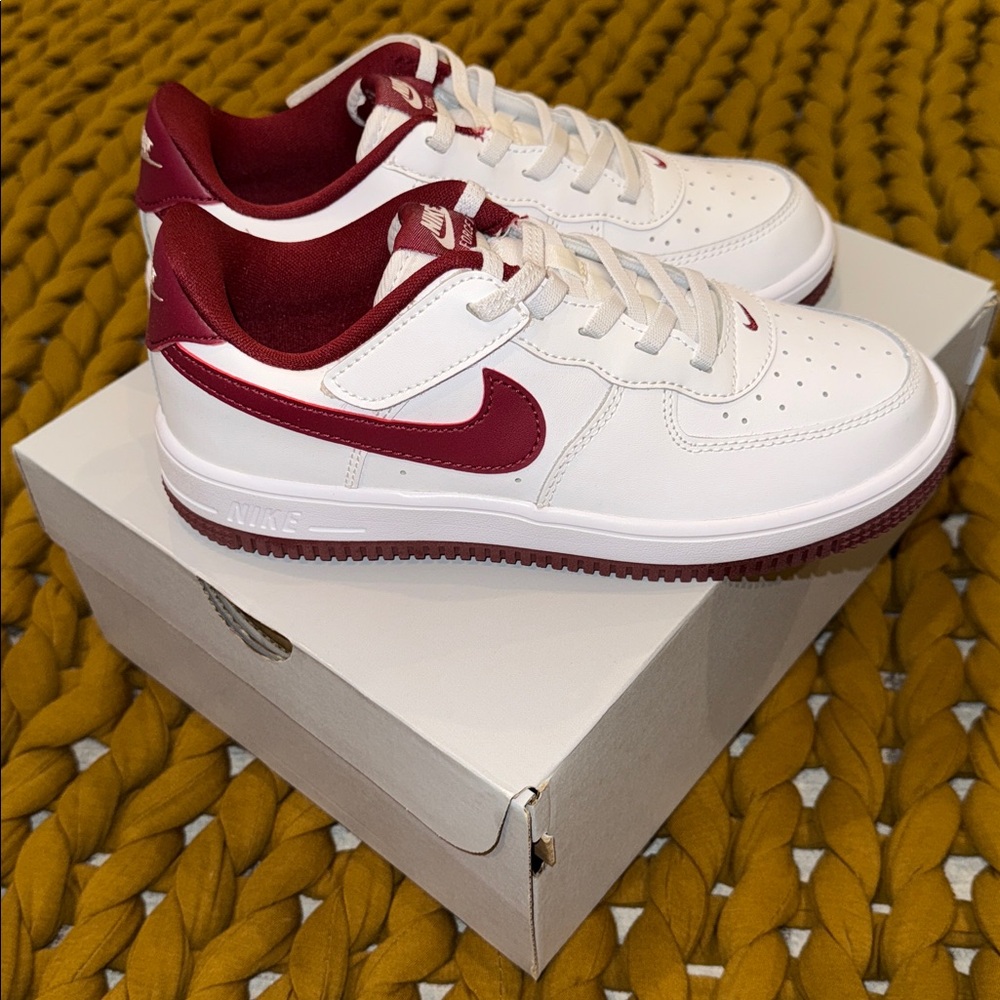 Nike Kids White/ Burgundy Air Force Ones - Picture 4 of 9